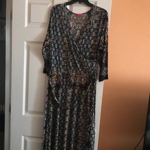 Ladies large maxi dress